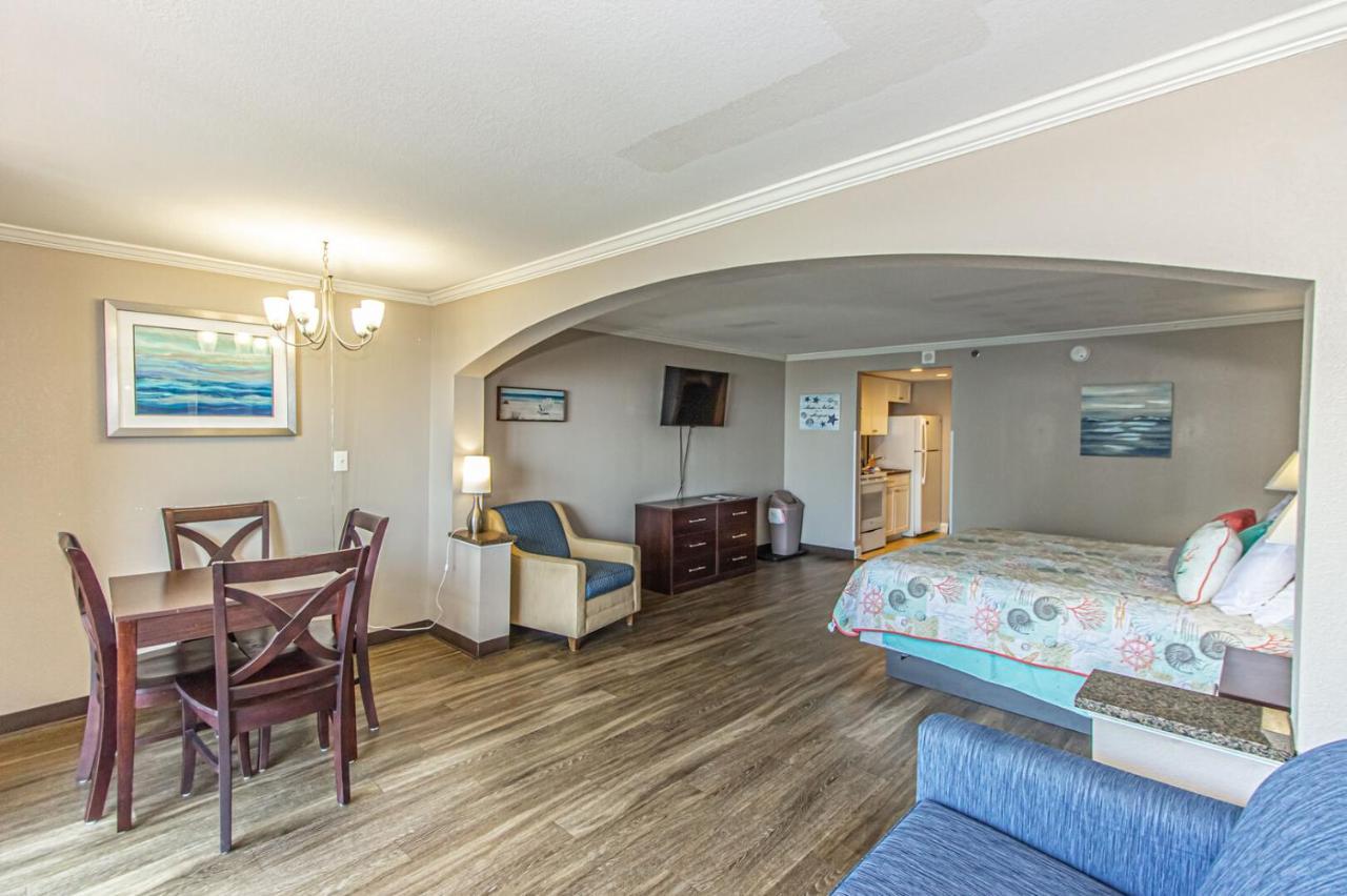 شاطئ ميرتل Ocean View King Suite With Modern Decor And Accents - Caravelle Resort 605 Sleeps 4 Guests المظهر الخارجي الصورة