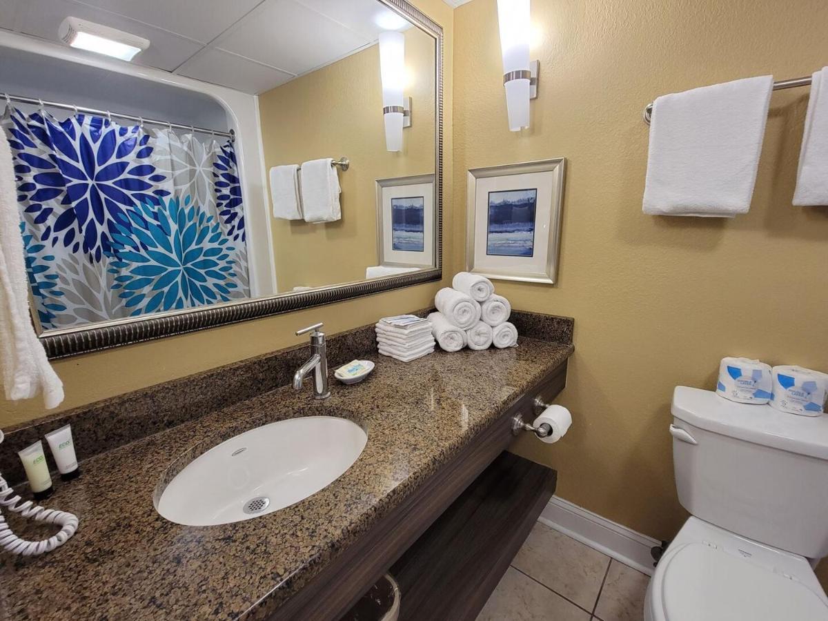 شاطئ ميرتل Ocean View King Suite With Modern Decor And Accents - Caravelle Resort 605 Sleeps 4 Guests المظهر الخارجي الصورة